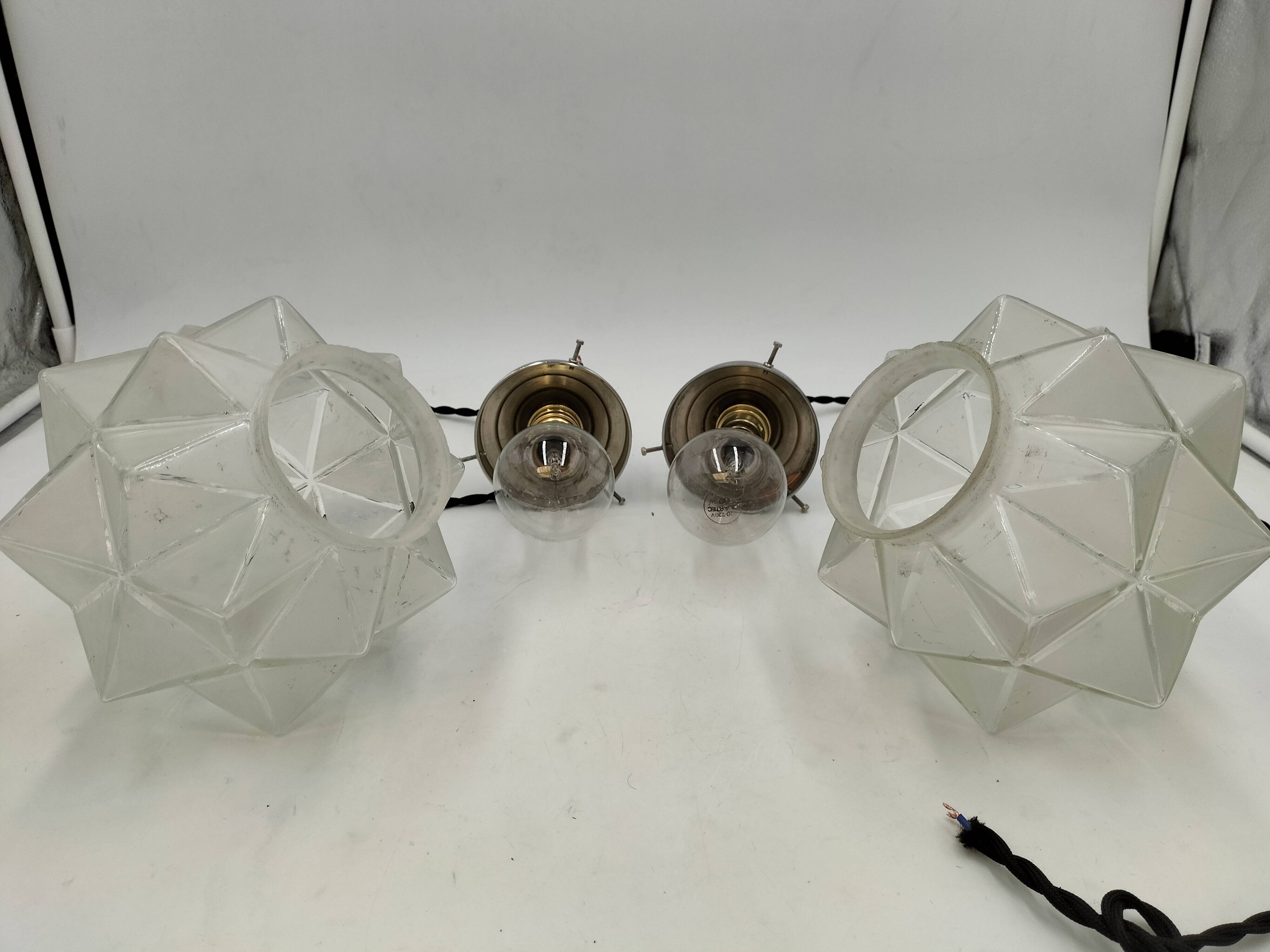 Paire de suspensions art déco en verre