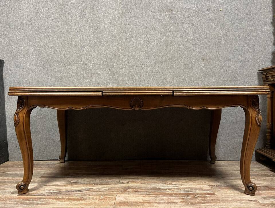 Louis XV style Provencal table in walnut and burl circa 1950 / open 308 cm