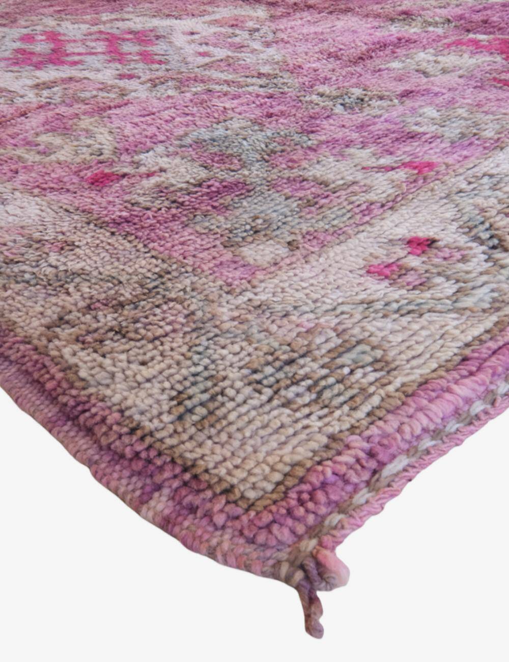 Vintage Berber Rug - 249 x 170 cm