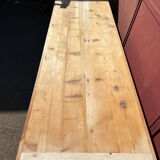 Spindle leg truss table