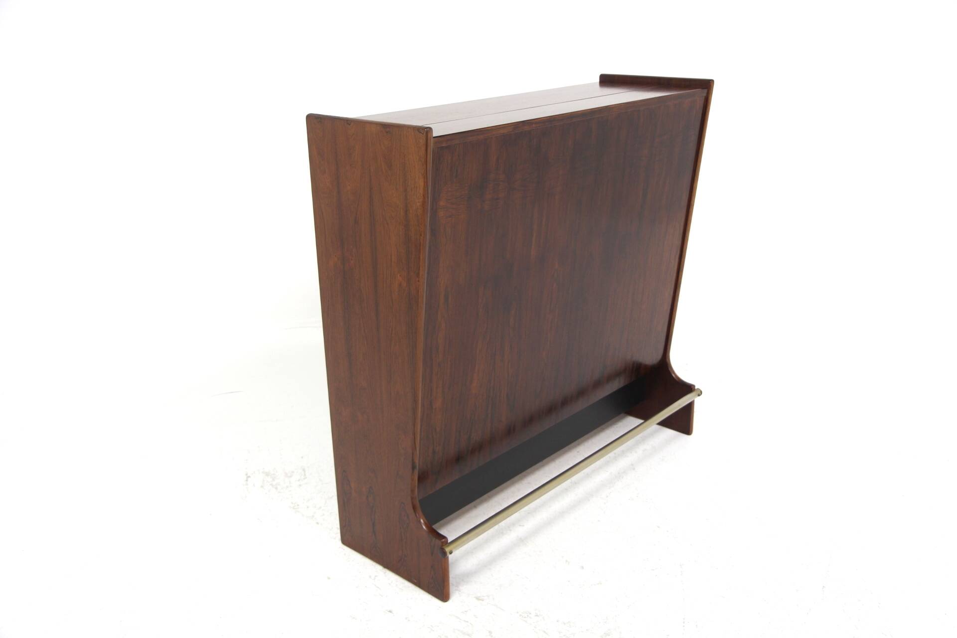 Rosewood bar cabinet "SK 661" and its 2 stools, Johannes Andersen, Denmark, 1960