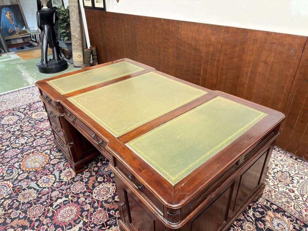 Bureau classique anglais Chesterfield Partnerdesk