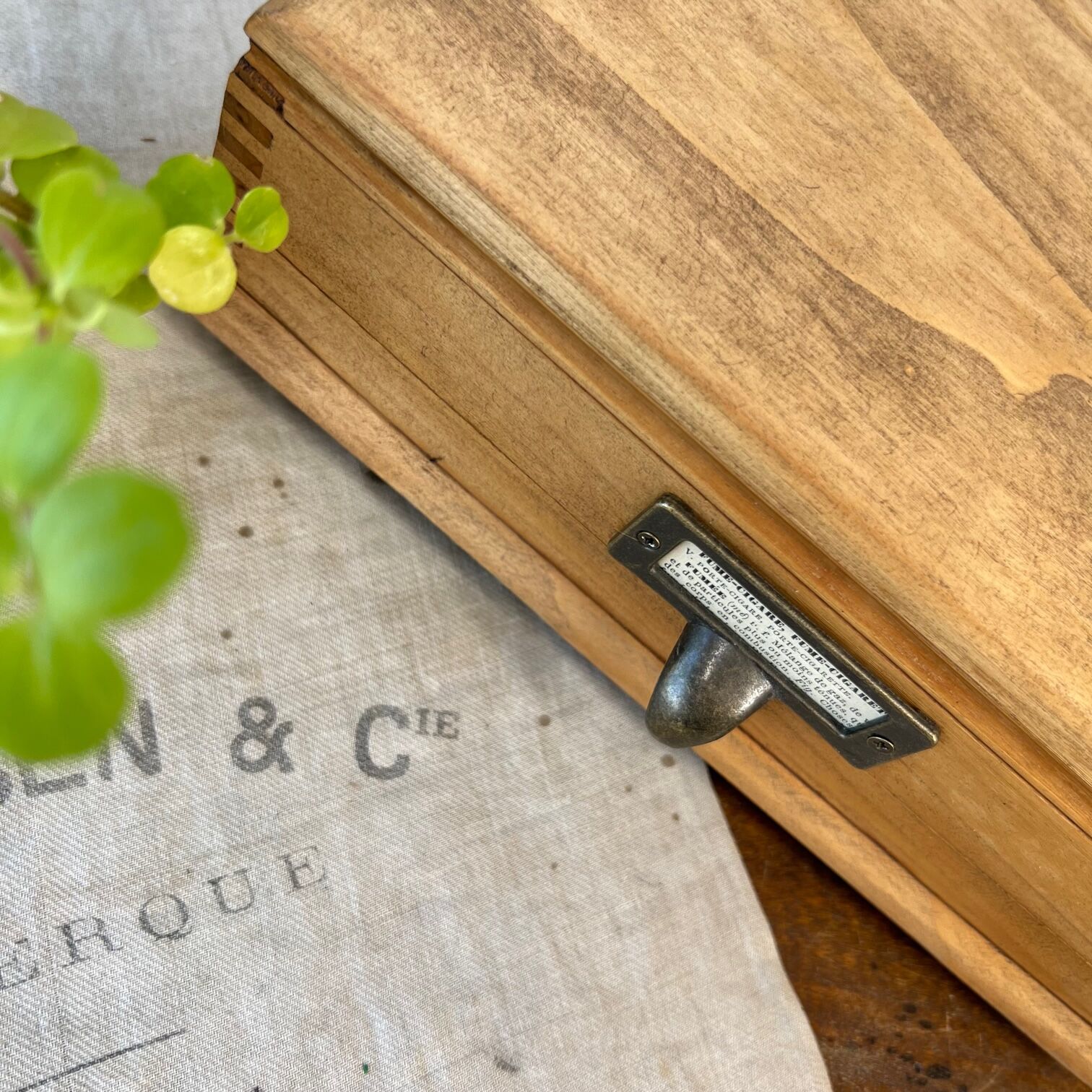 Art deco cigarette dispenser box