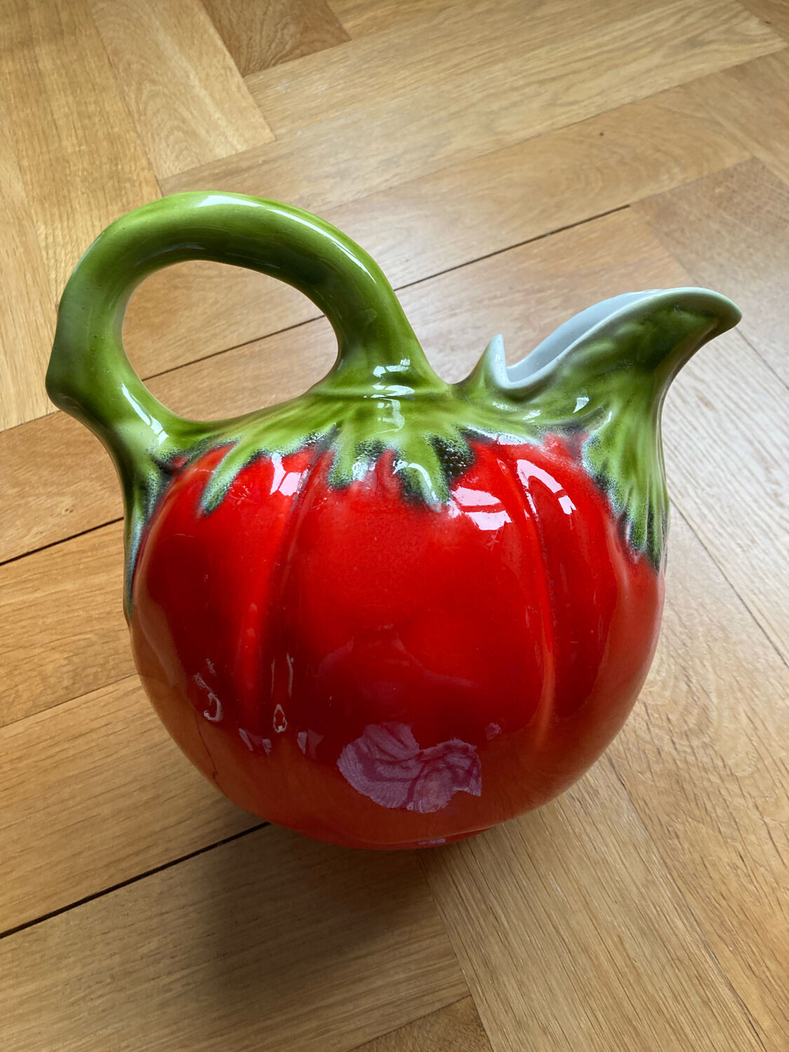 Italian tomato slurry pitcher