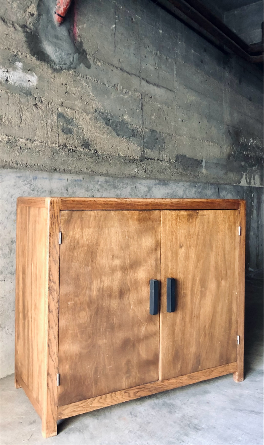 Buffet or antique workbench from around 1950.