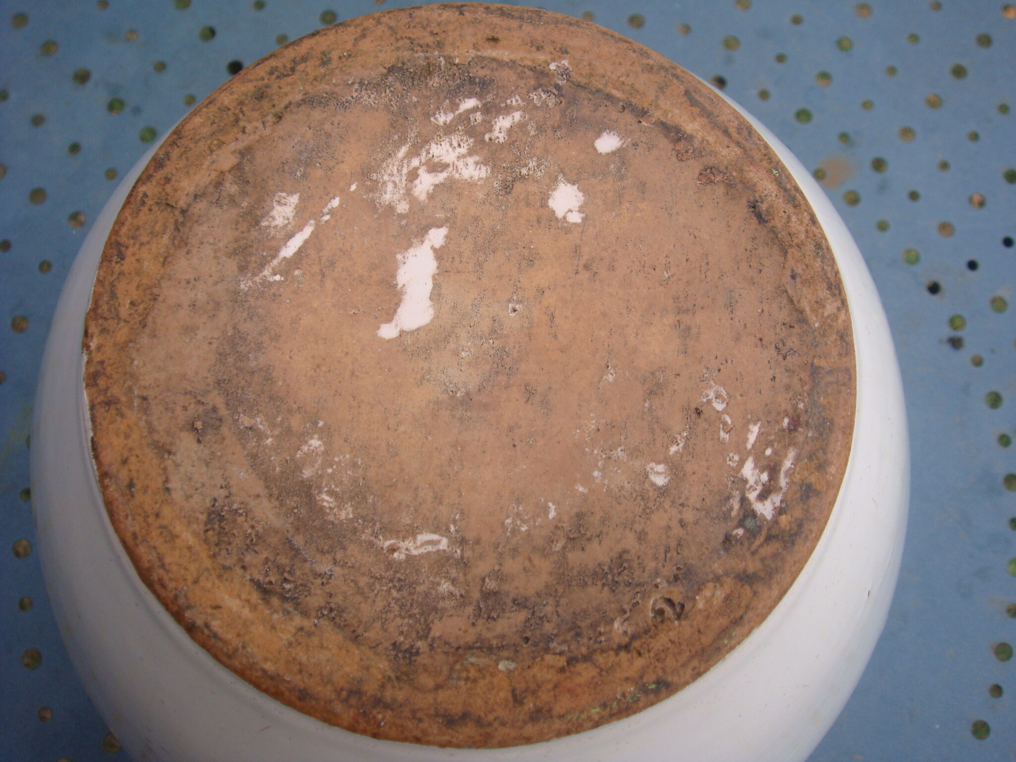 Old grease or confit pot