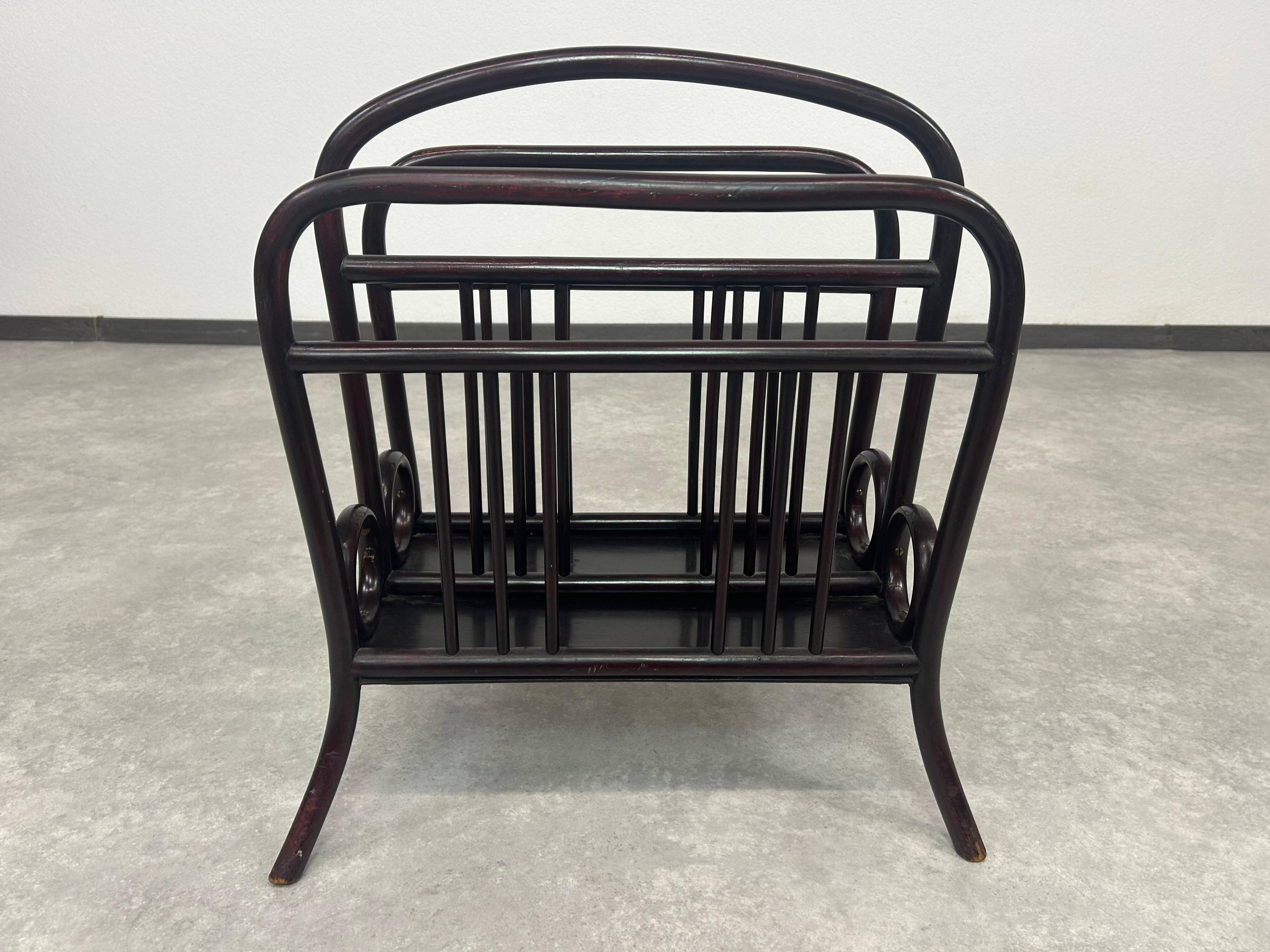 Porte-revues n°33 par Thonet