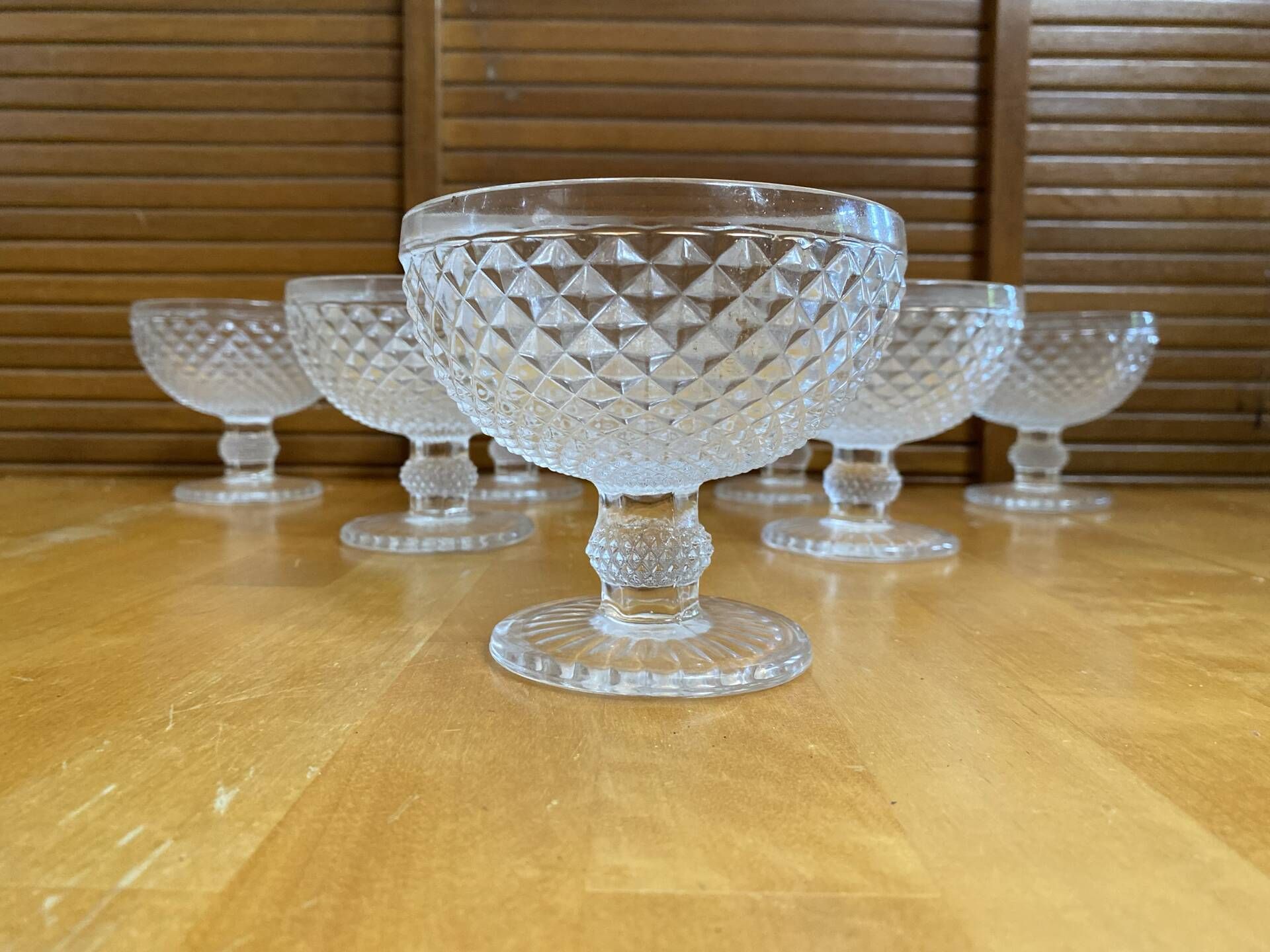Set of 7 Glass Ice Cream Bowls Diamond Point France Vintage #E076