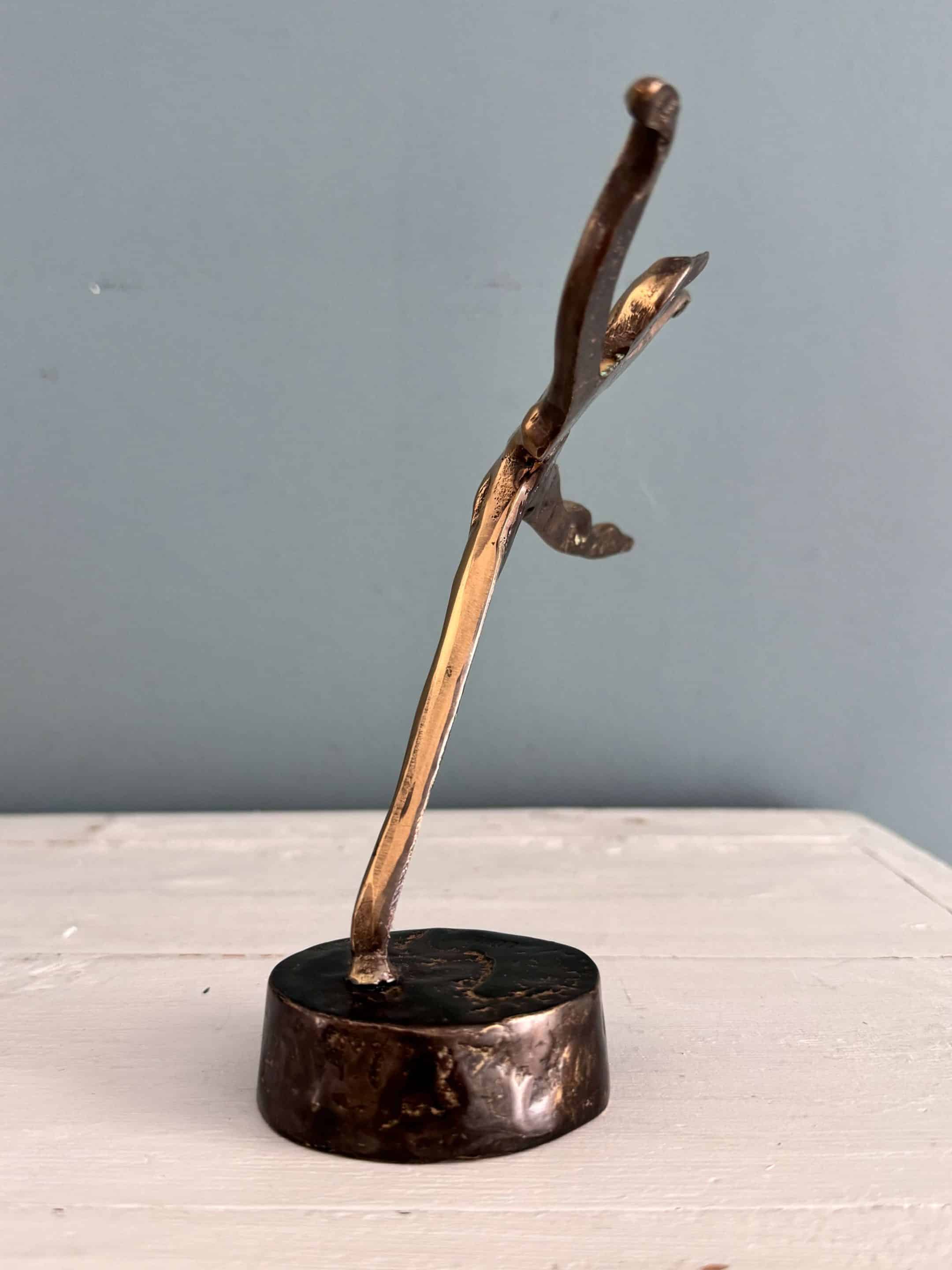 Dancer, sculpture by Yves Lohé