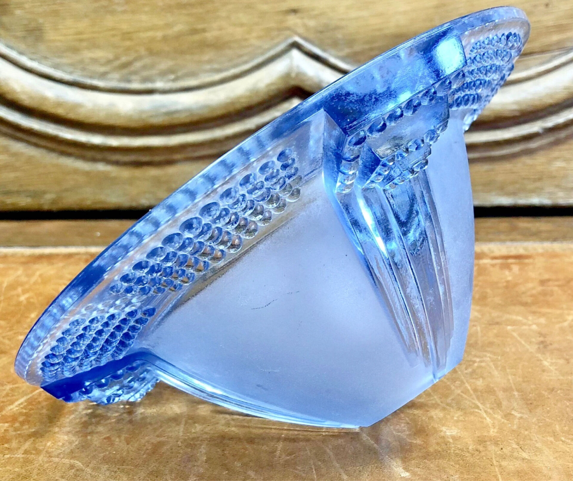 Antique Art Deco lamp from the 1930s, wrought iron with a blue basin in the Ezan style.