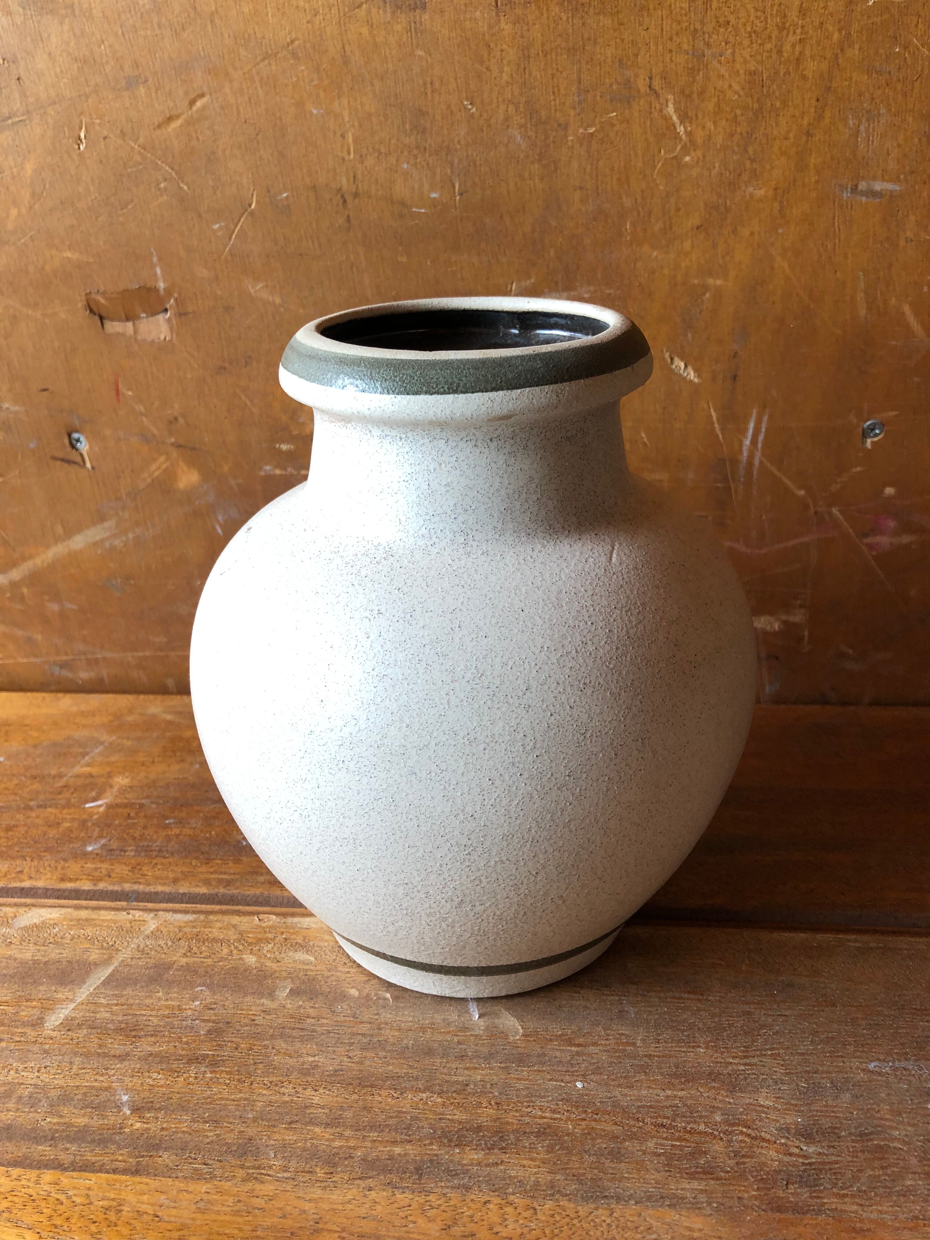 Old ceramic vase Scheurich Keramik beige vintage germany flower decor