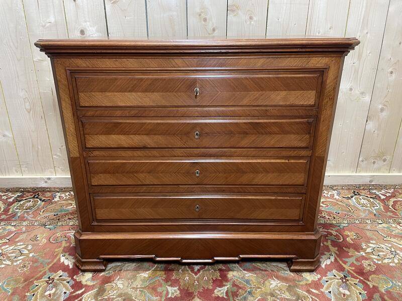 Commode Louis Philippe en noyer restaurée