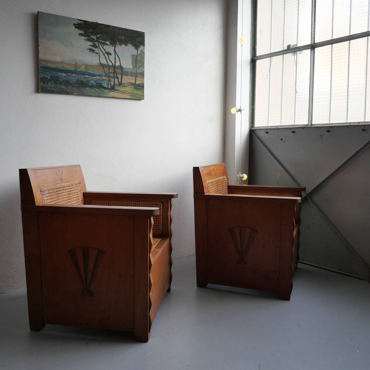 Paire de fauteuils bois et cannage