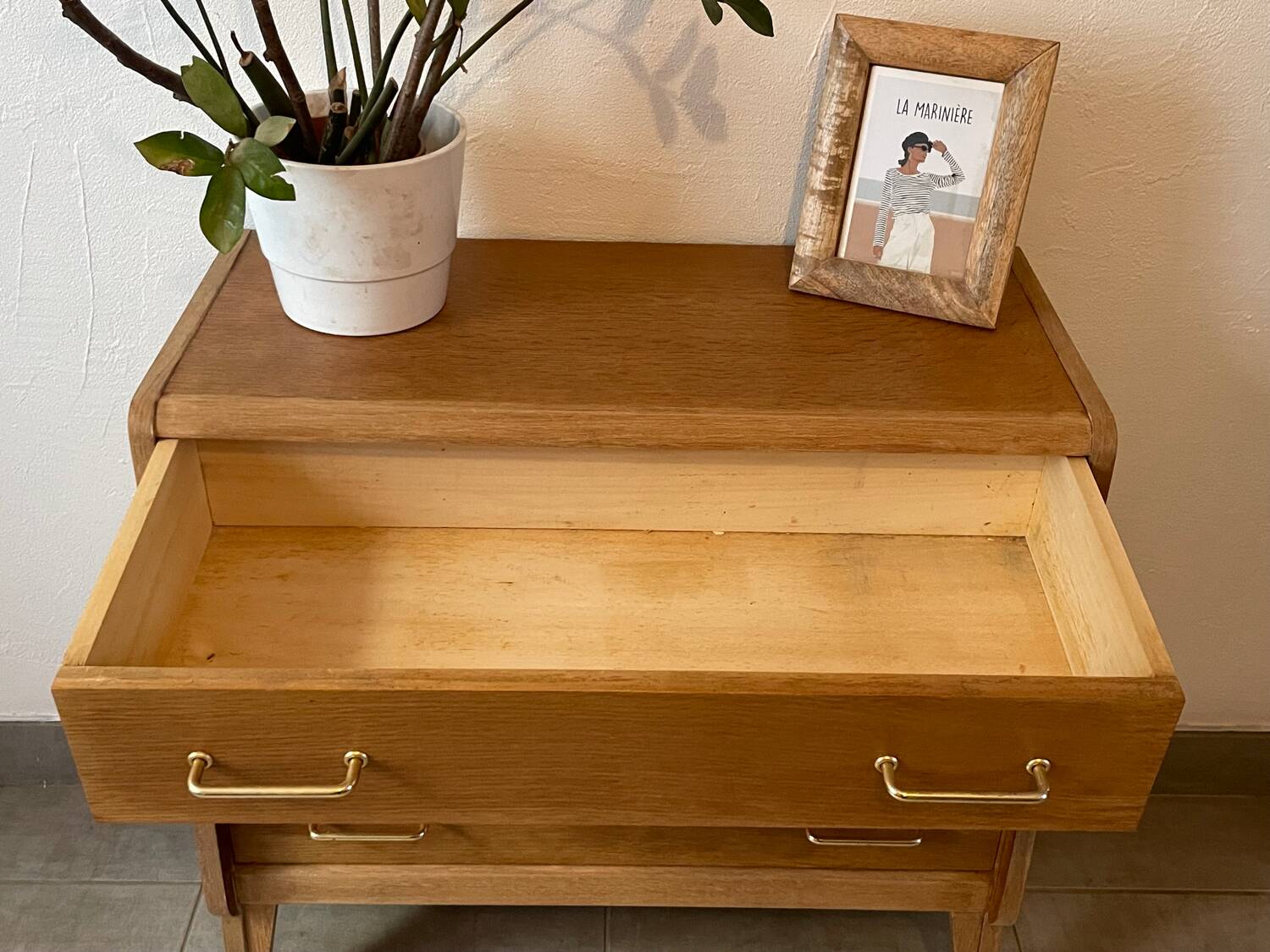 Charming vintage chest of drawers from the 1960s