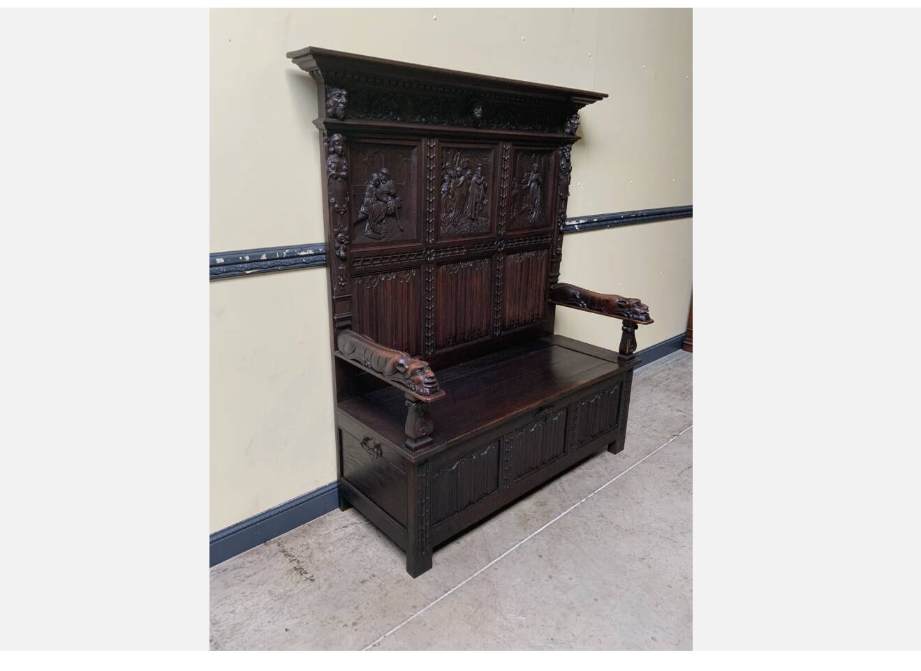 Antique impressive Neo-Gothic chest bench