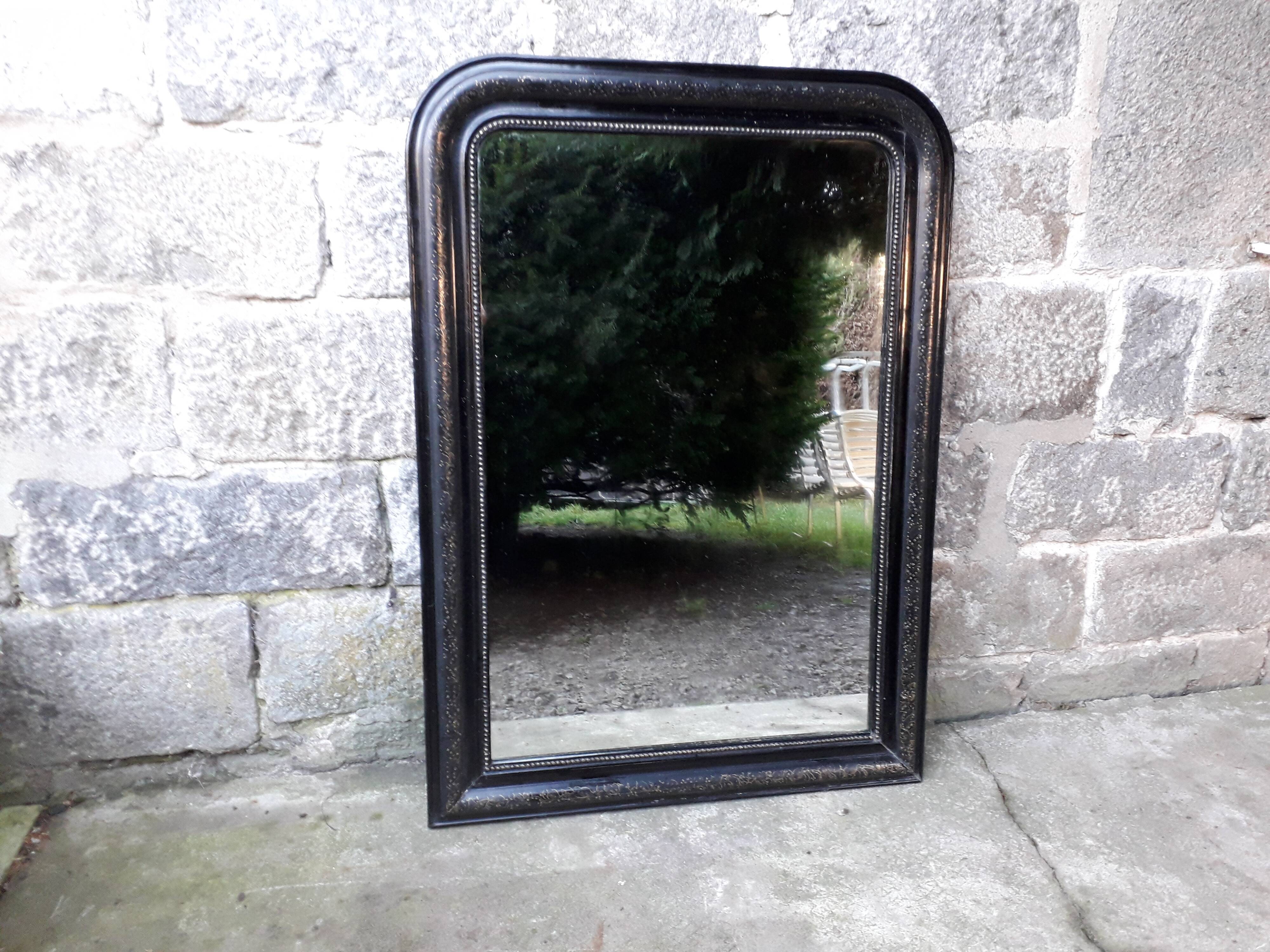 Black Louis Philippe mirror 130 cm × 93 cm