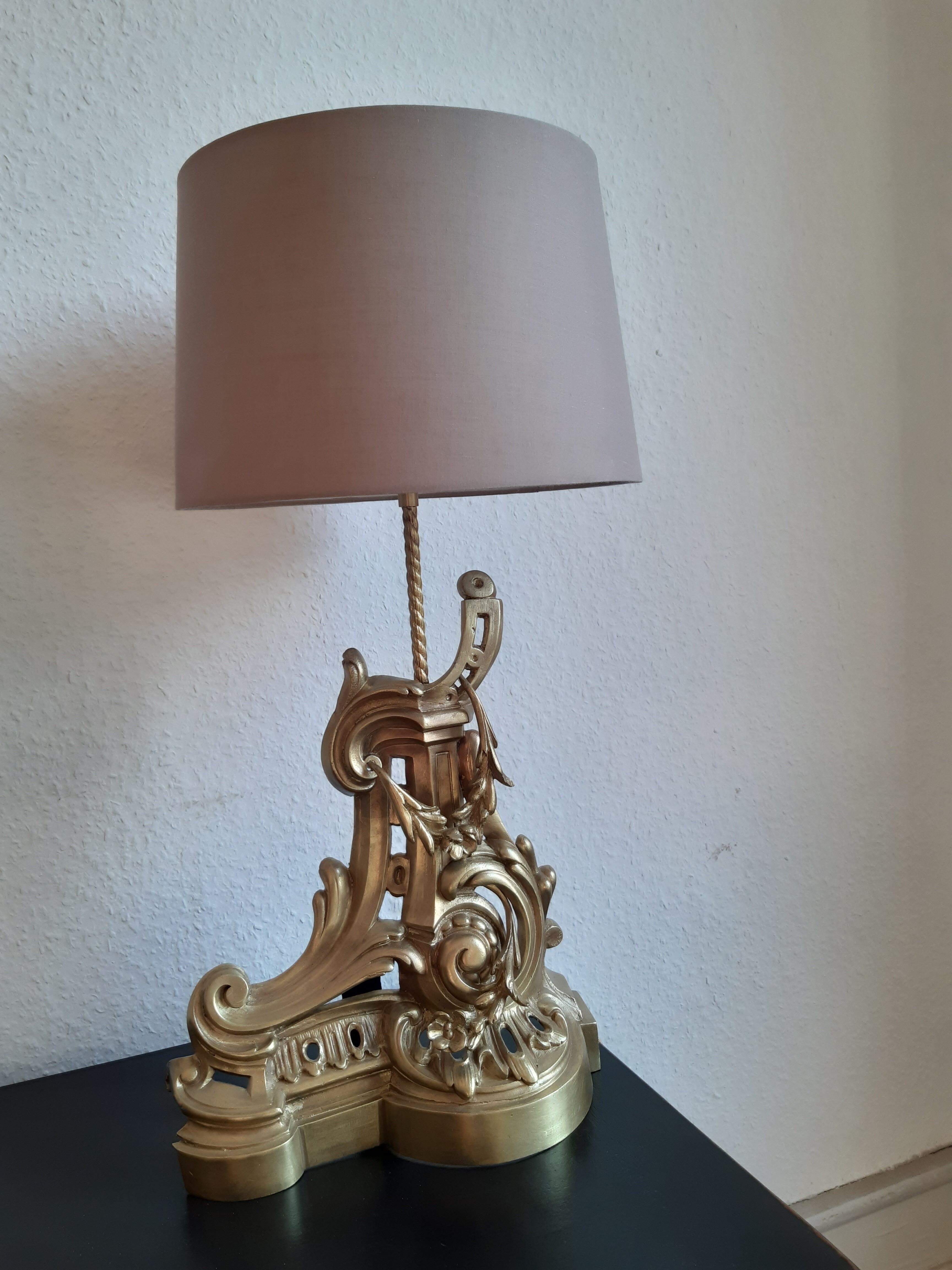 Paire de lampes anciennes en bronze style Louis XV Chenets d'époque XIX ème