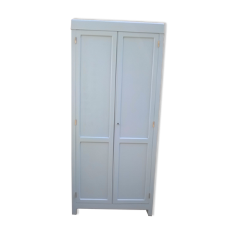 Armoire parisienne