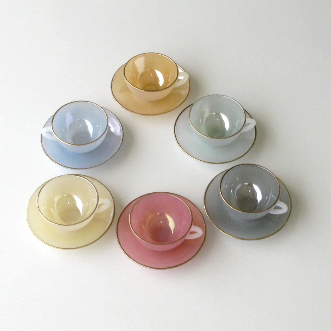 Iridescent Opaline Coffee Service Color – 6 Cups and 6 Under Cups Mod. Harlequin