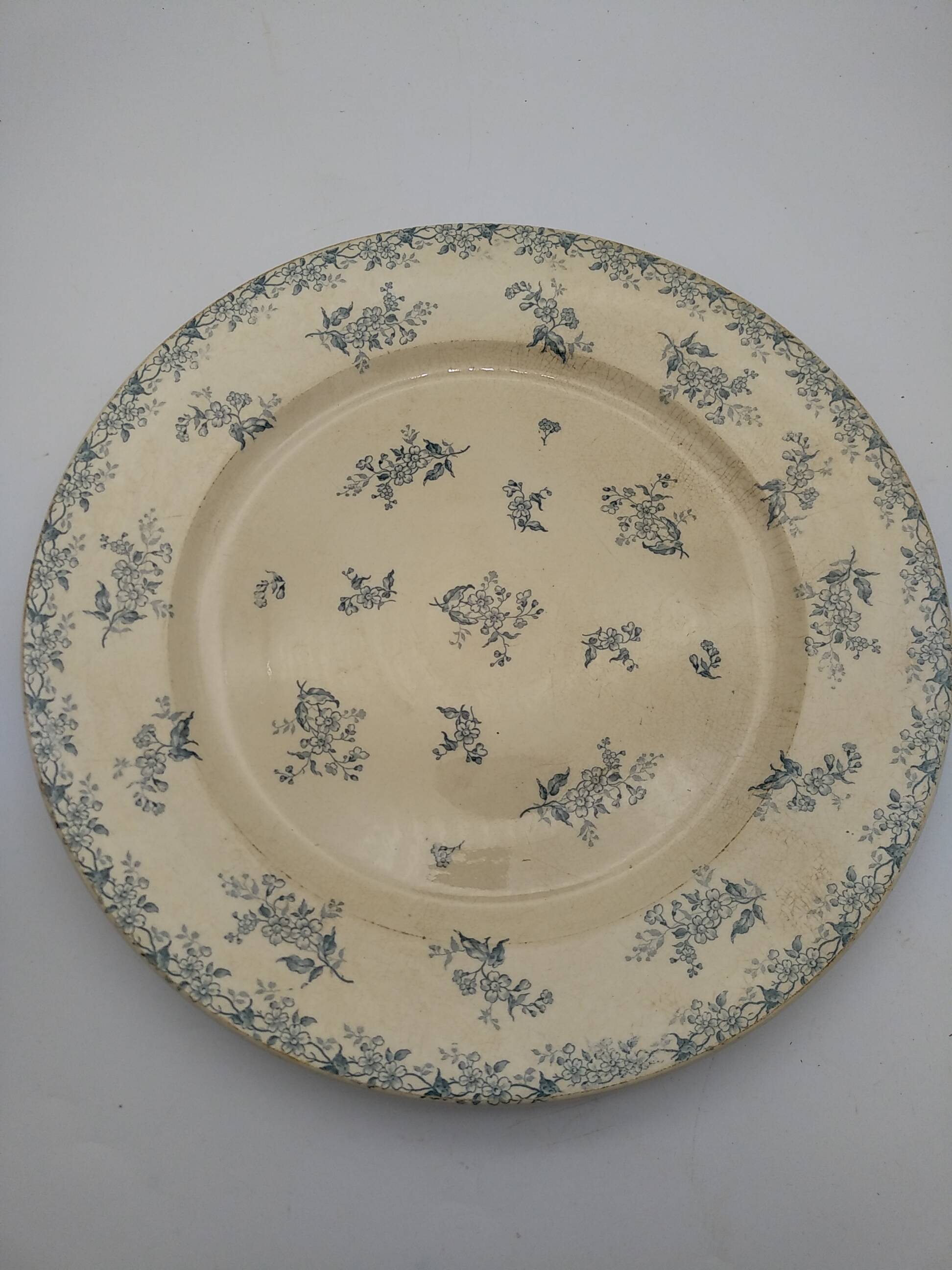 Gien opaque porcelain dish. April Model