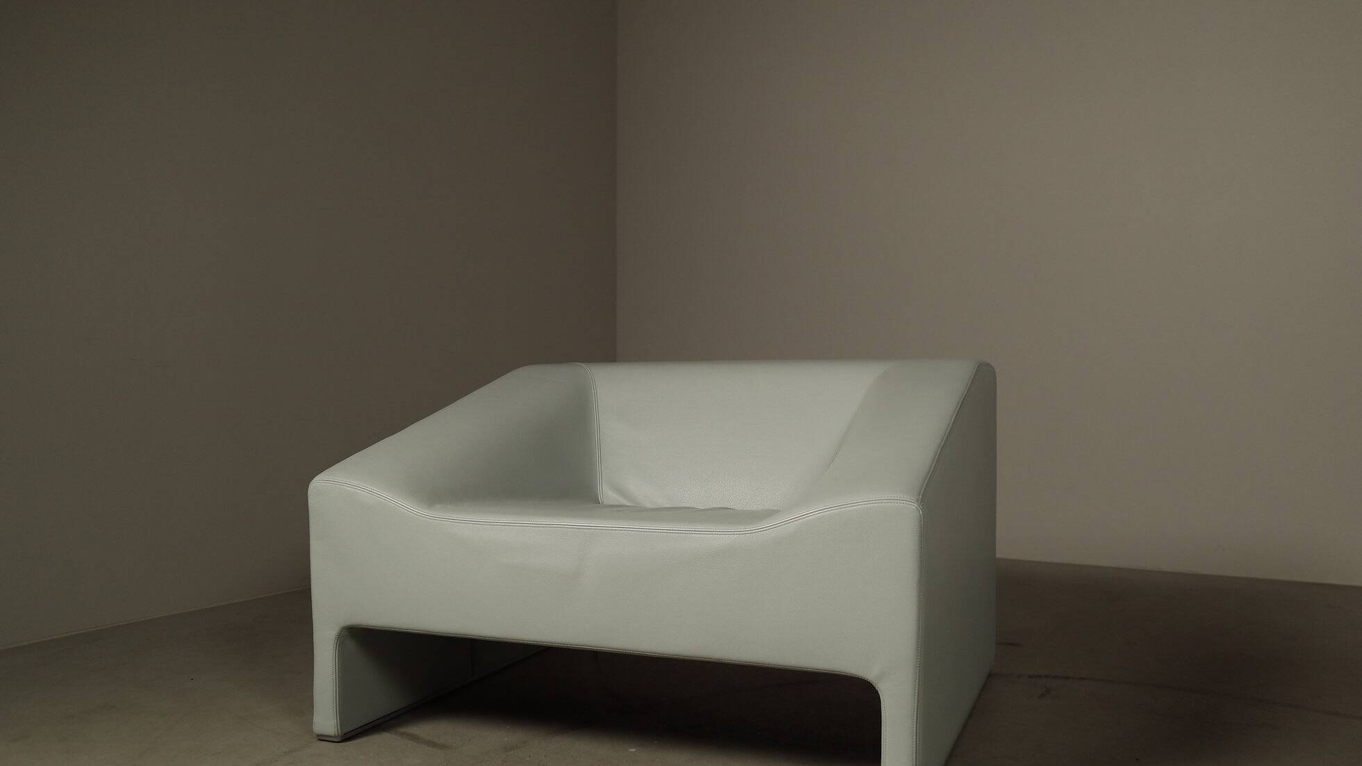 Pair of Malmö leather armchairs by Patricia Urquiola for Moroso, 2002