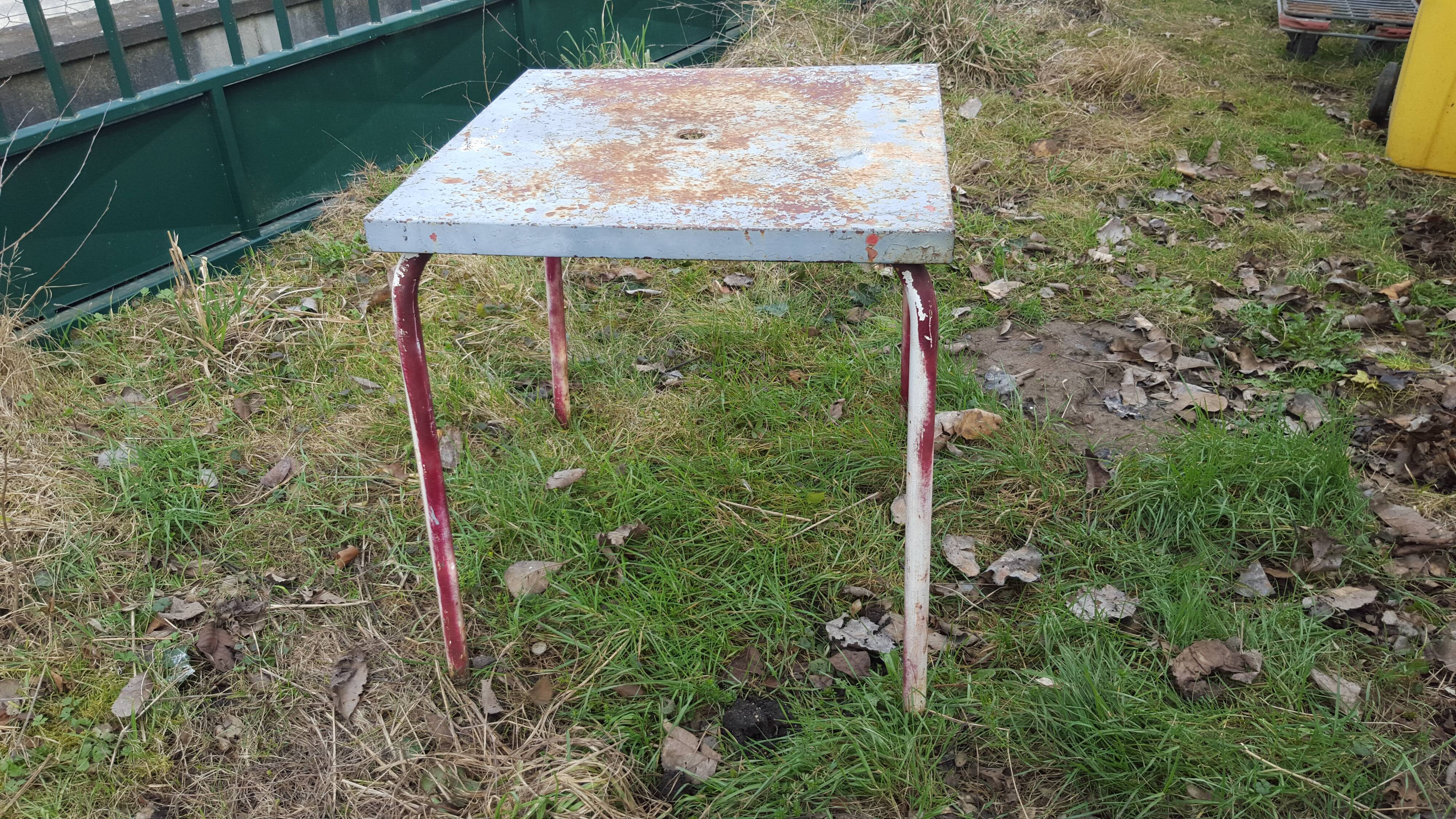 METAL terrace table TOLIX 1950