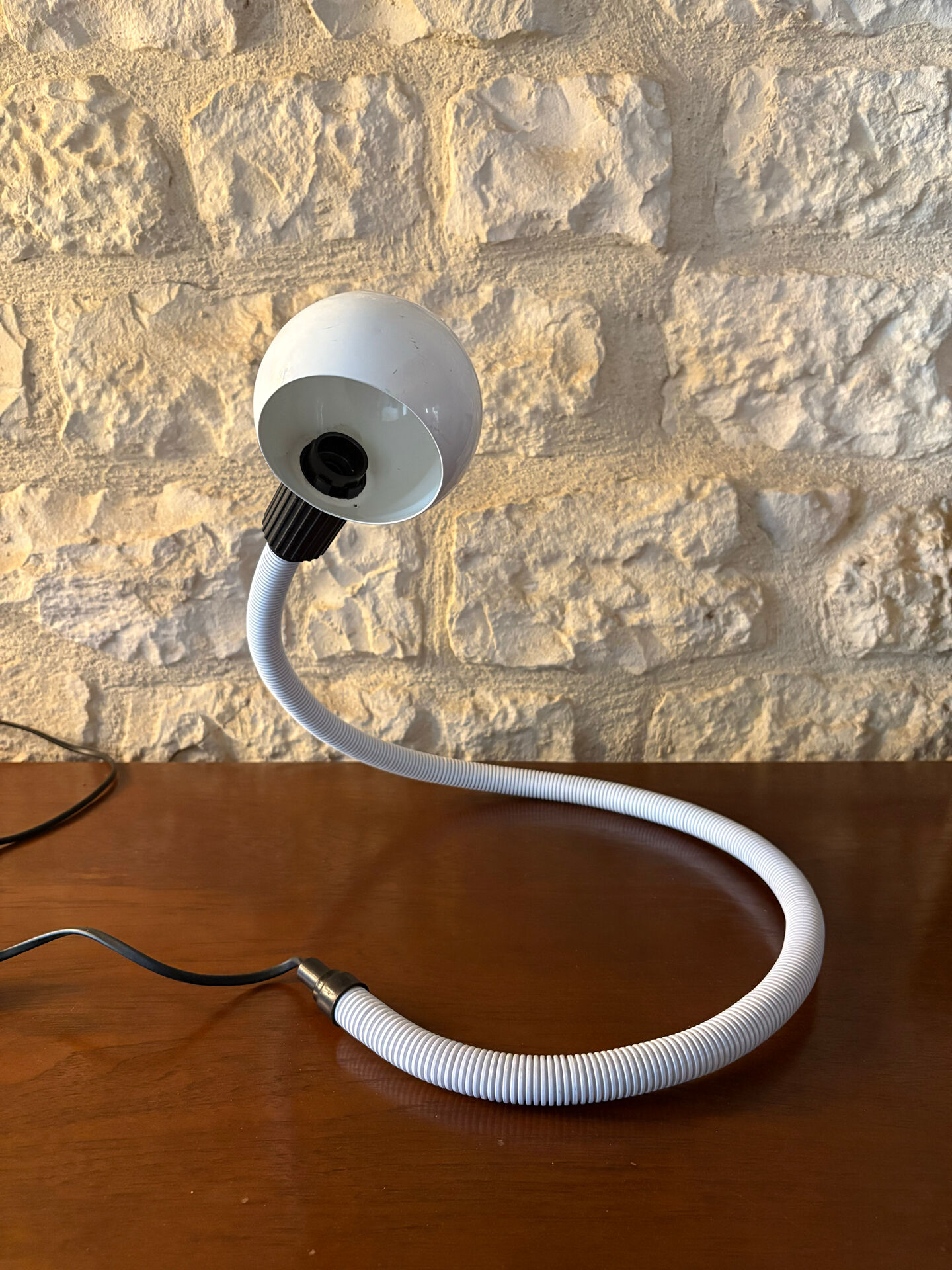 Hebi table lamp