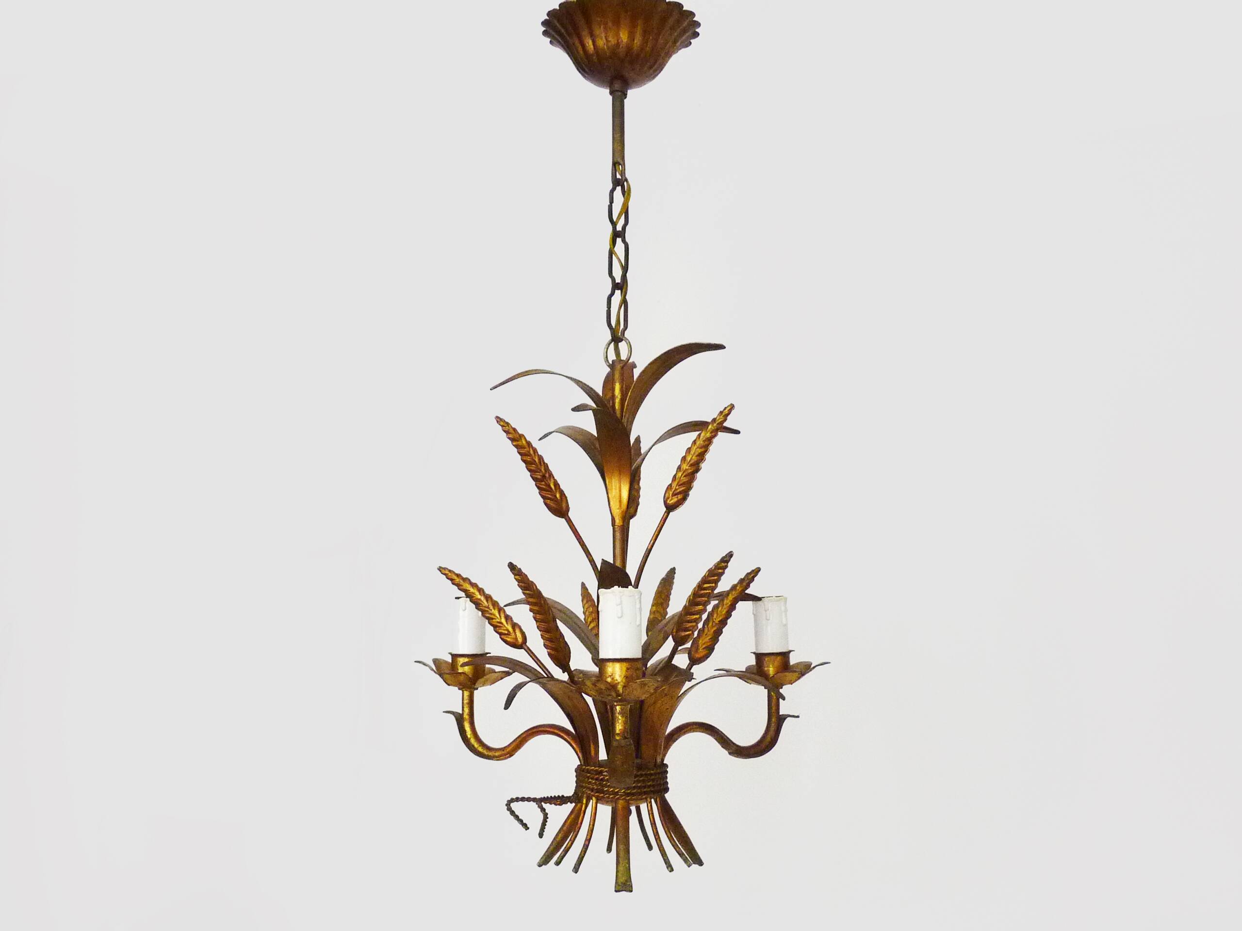 Vintage chandelier in aged gold metal, wheat ear chandelier, antique light fixture
