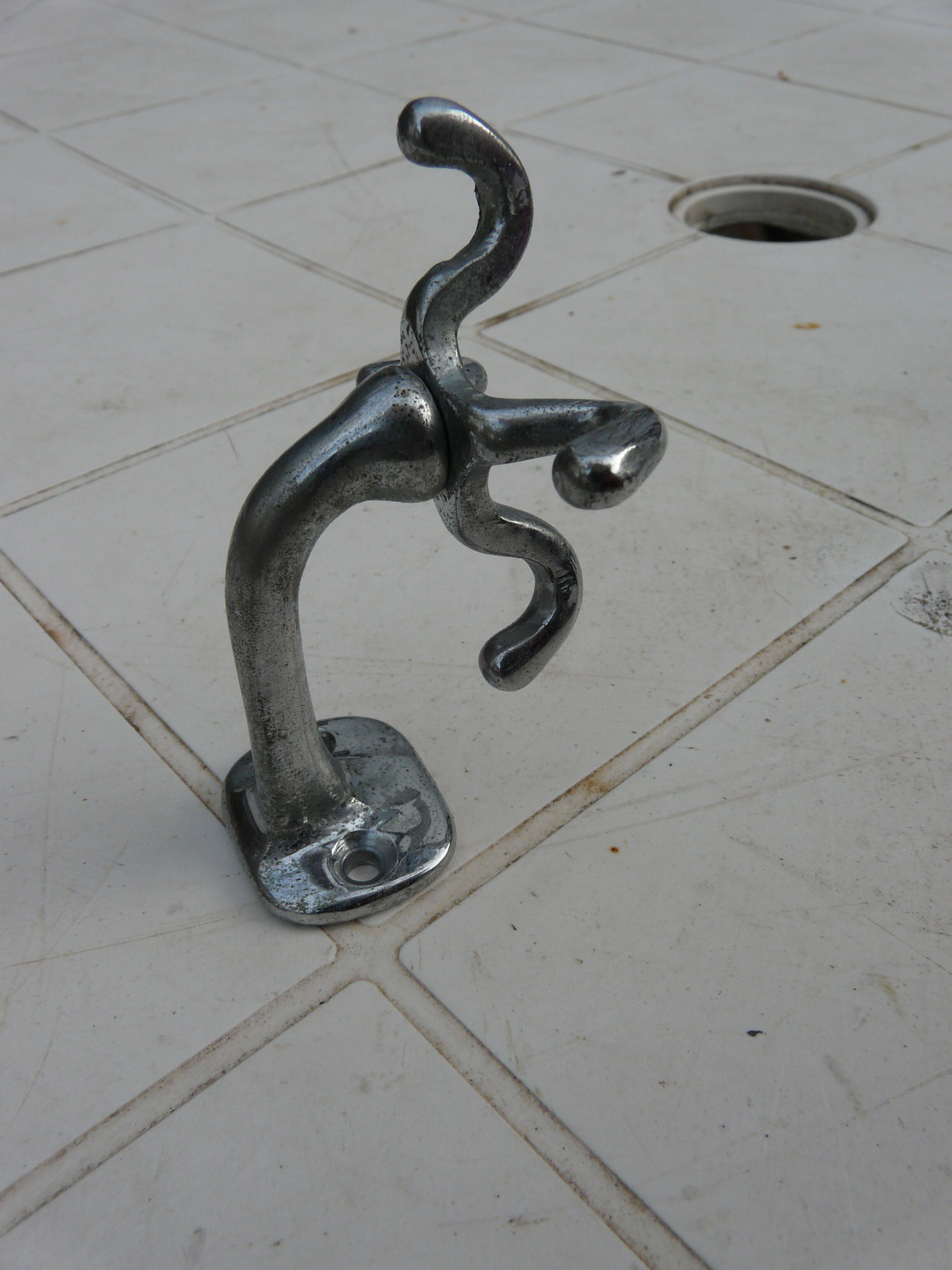 Towel rack or glove rack chromed metal e art deco bathroom accessory