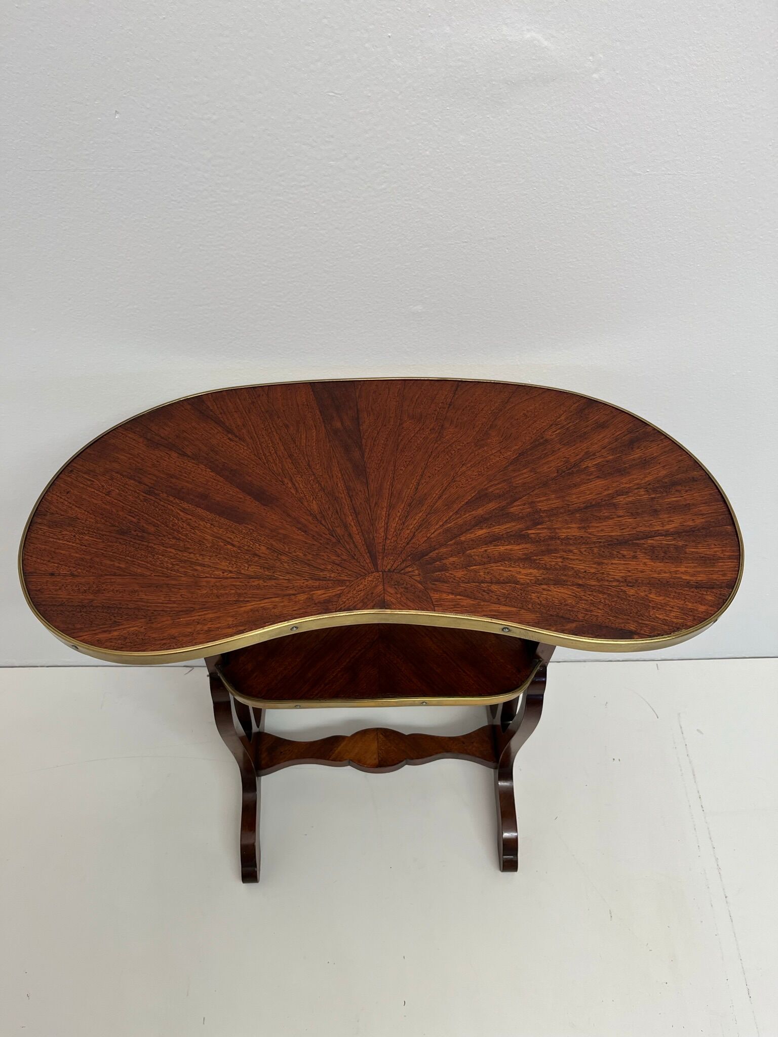 Table Desserte Rognon in Mahogany veneer, Louis XVI style