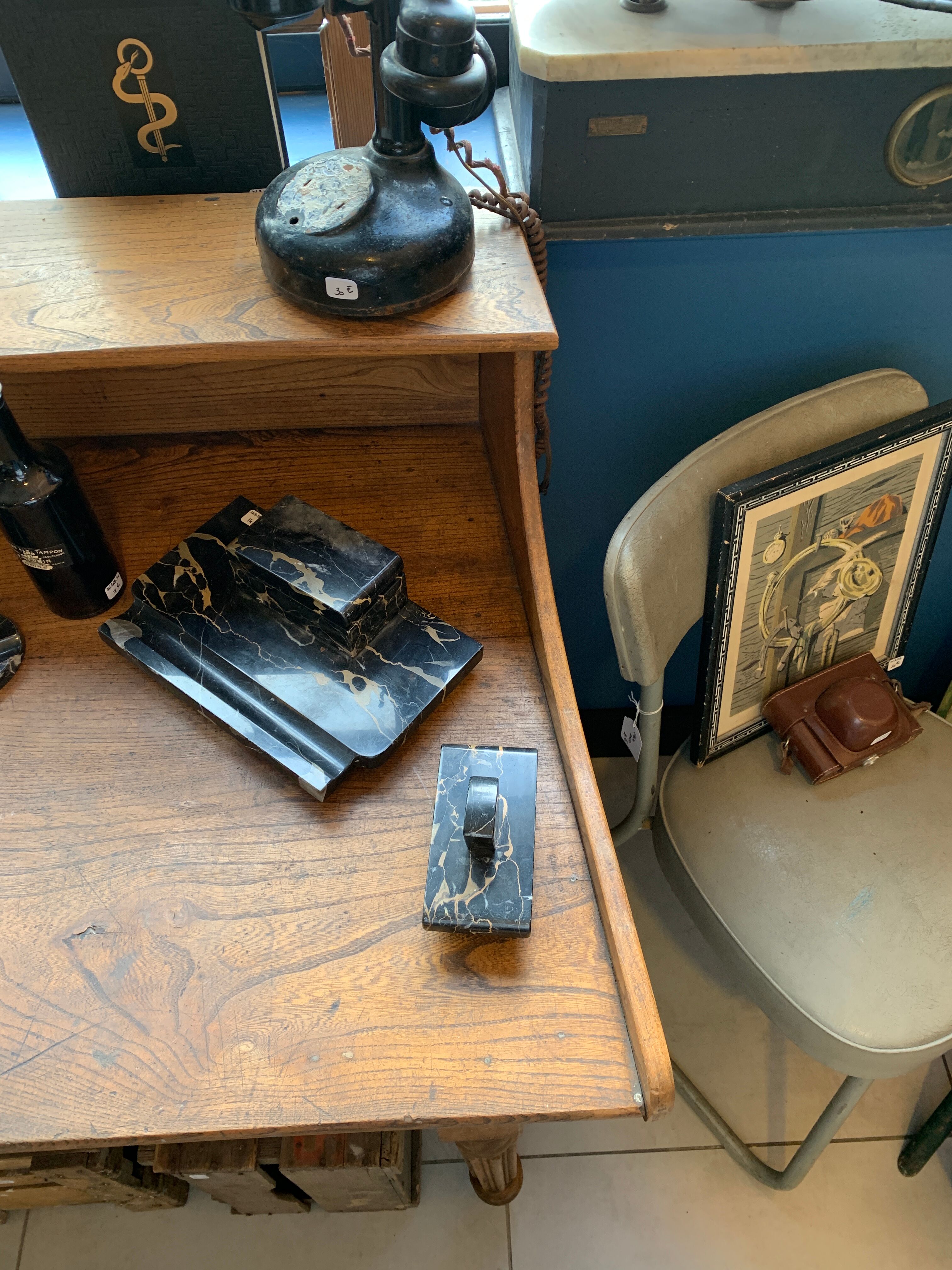 Trade table / office