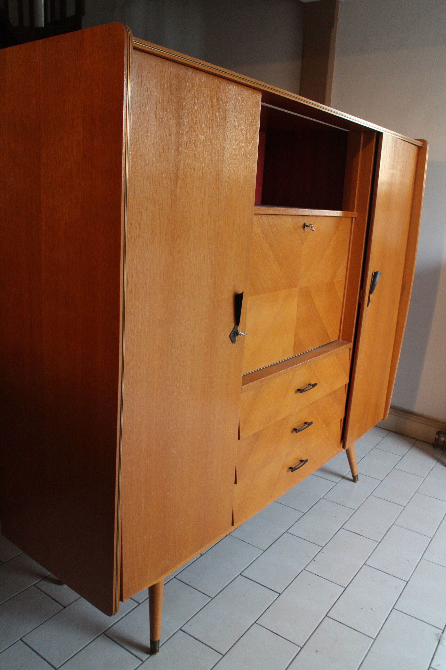 Armoire secrétaire vintage pieds compas