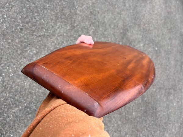 Grand plateau de service en teck 1960 scandinave signé 76cm Danemark