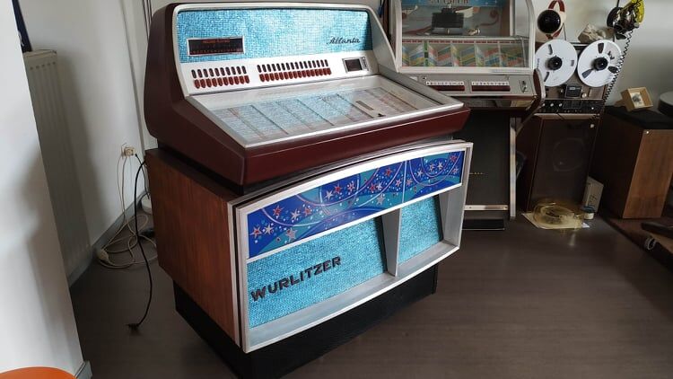 Jukebox wurlitzer model atlanta stereo of 1972 revised+teleorder and compile 80