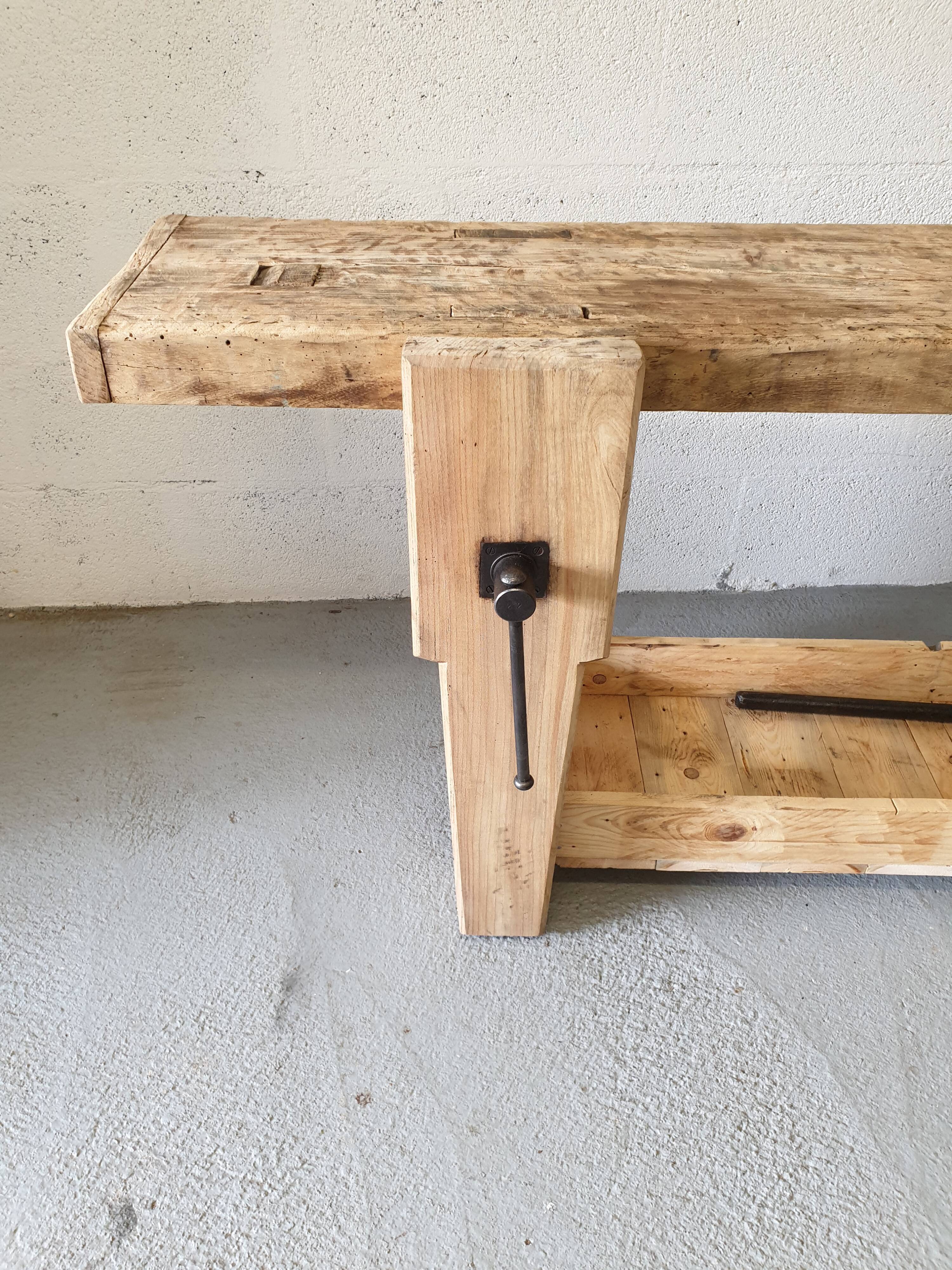 Carpenter's workbench