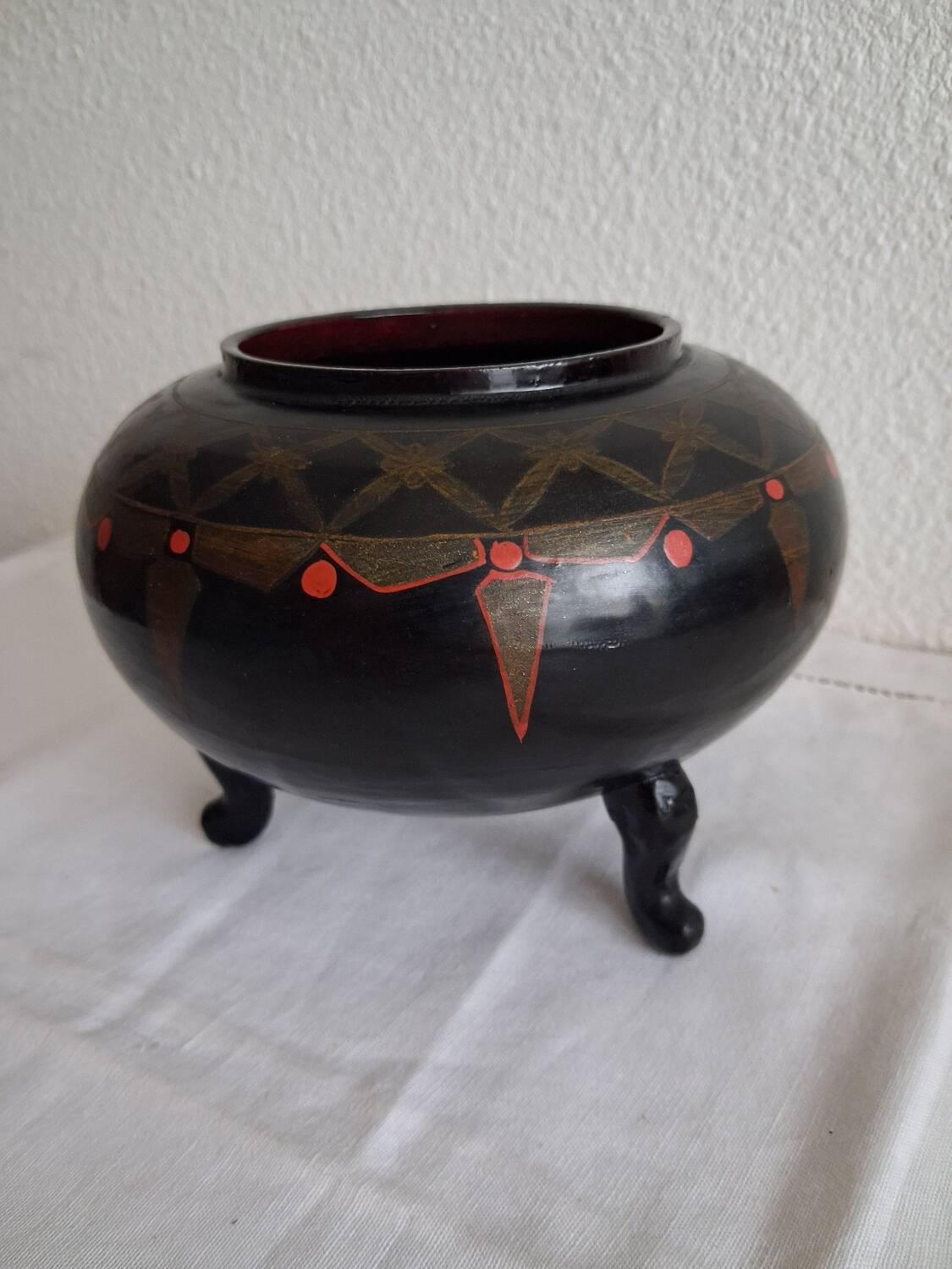 Chinese lacquer bonbonnière