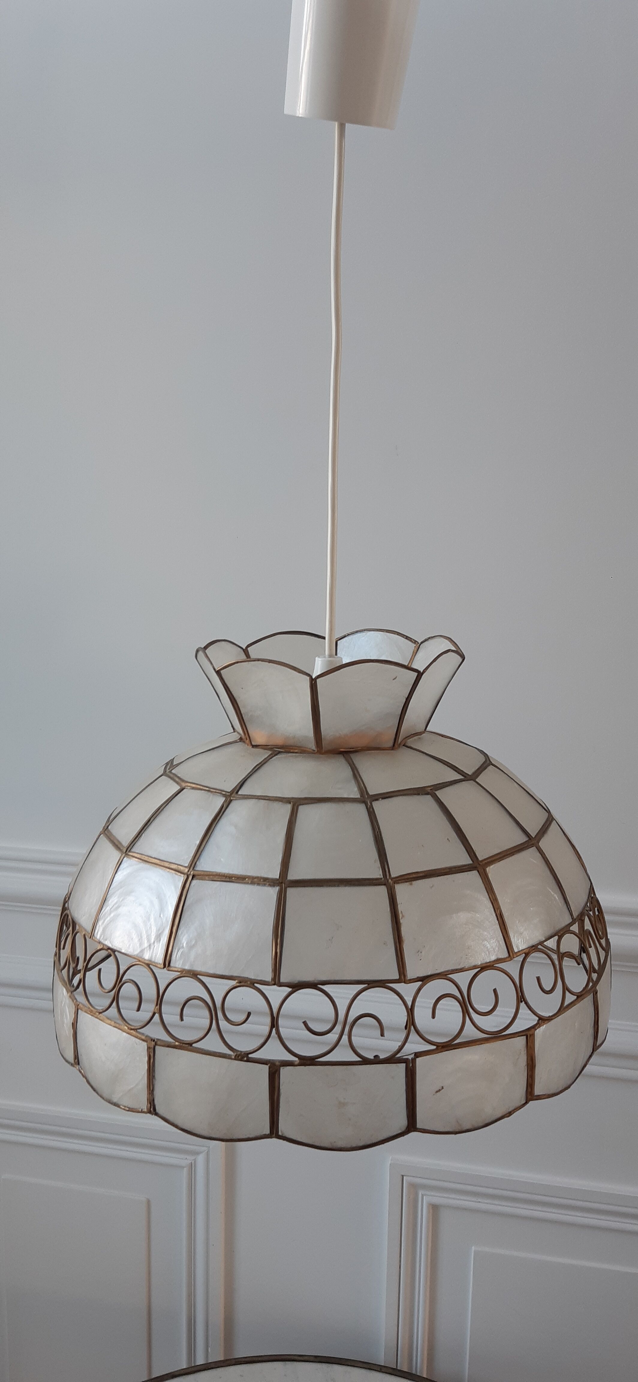 Suspension in mother-of-pearl and brass 50s