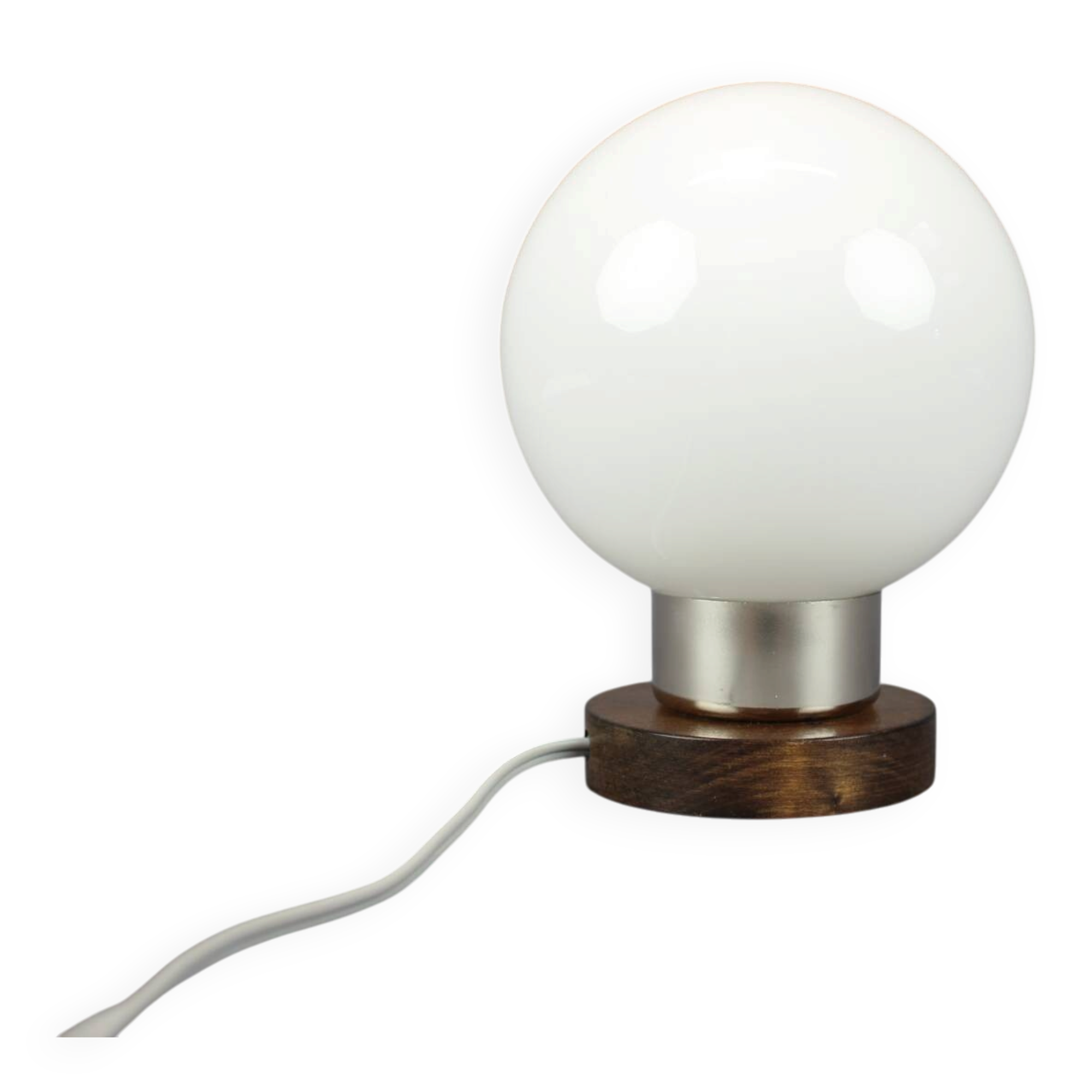 Lampe de table Globe en verre opalin tchèque du milieu du siècle par Pokrok Žilina, années 1960