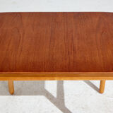 Table basse modèle FH1937 par Hans J. Wegner pour Fritz Hansen