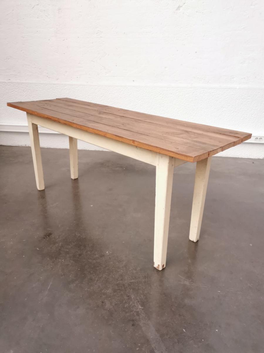 Fine and long farm table