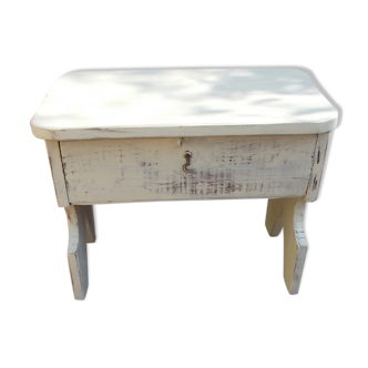 Chest tabouret
