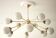 Lampadario Spoutnik en ottone avec 12 sphères opaline