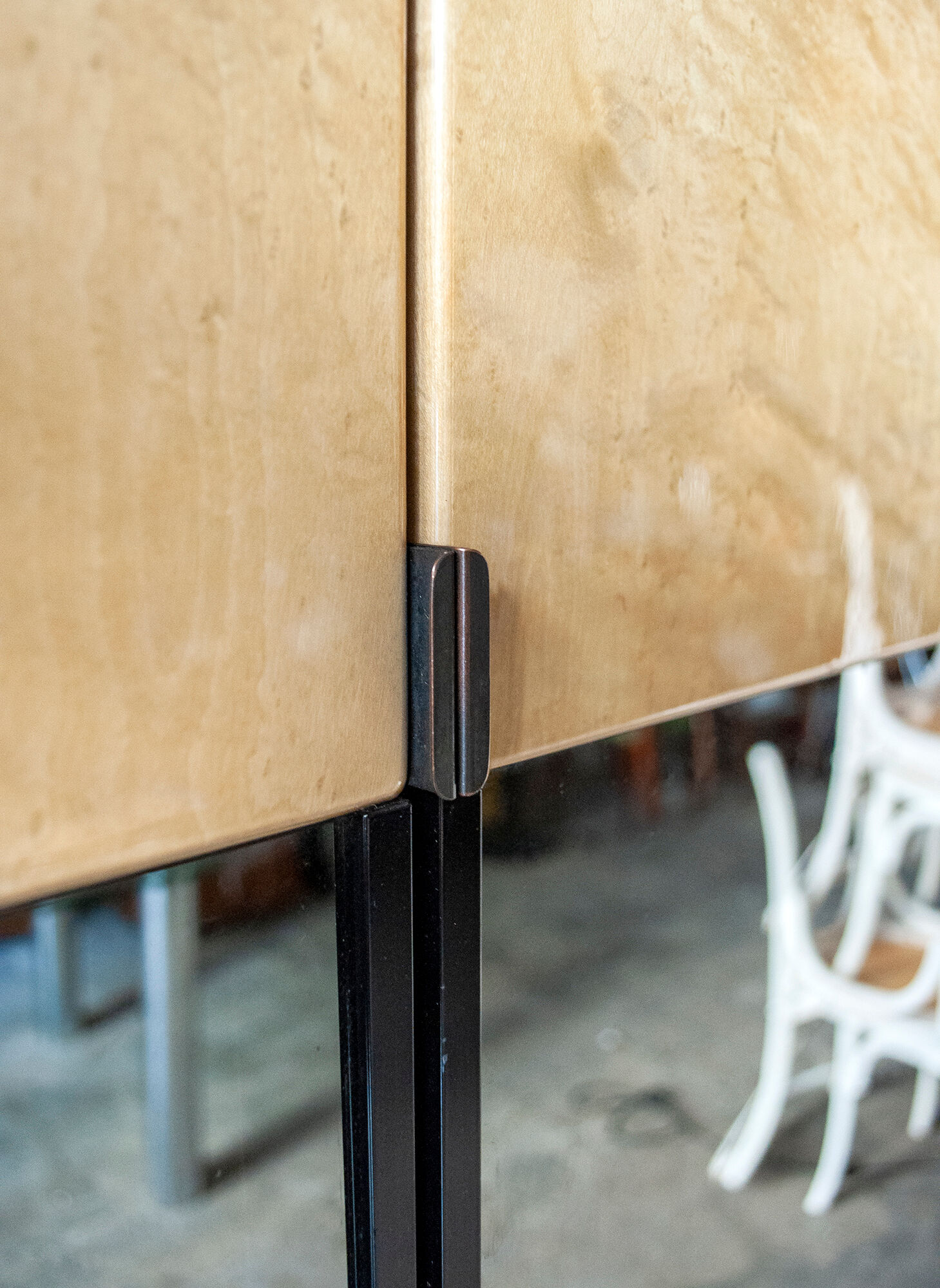 Eye-winked maple sideboard by Giovanni Offredi for Saporiti Italia 1970s