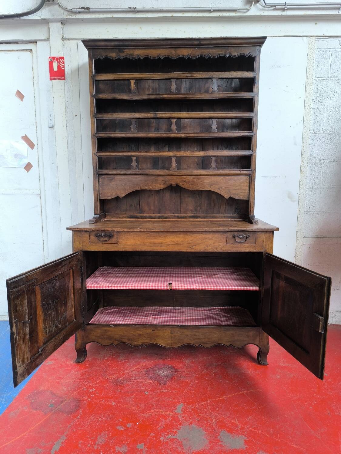 Solid oak dresser 1900