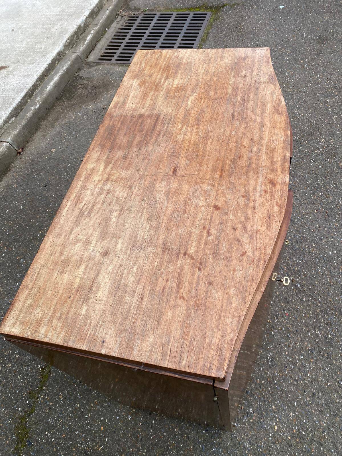 1960s wooden Art Deco buffet with 2 doors