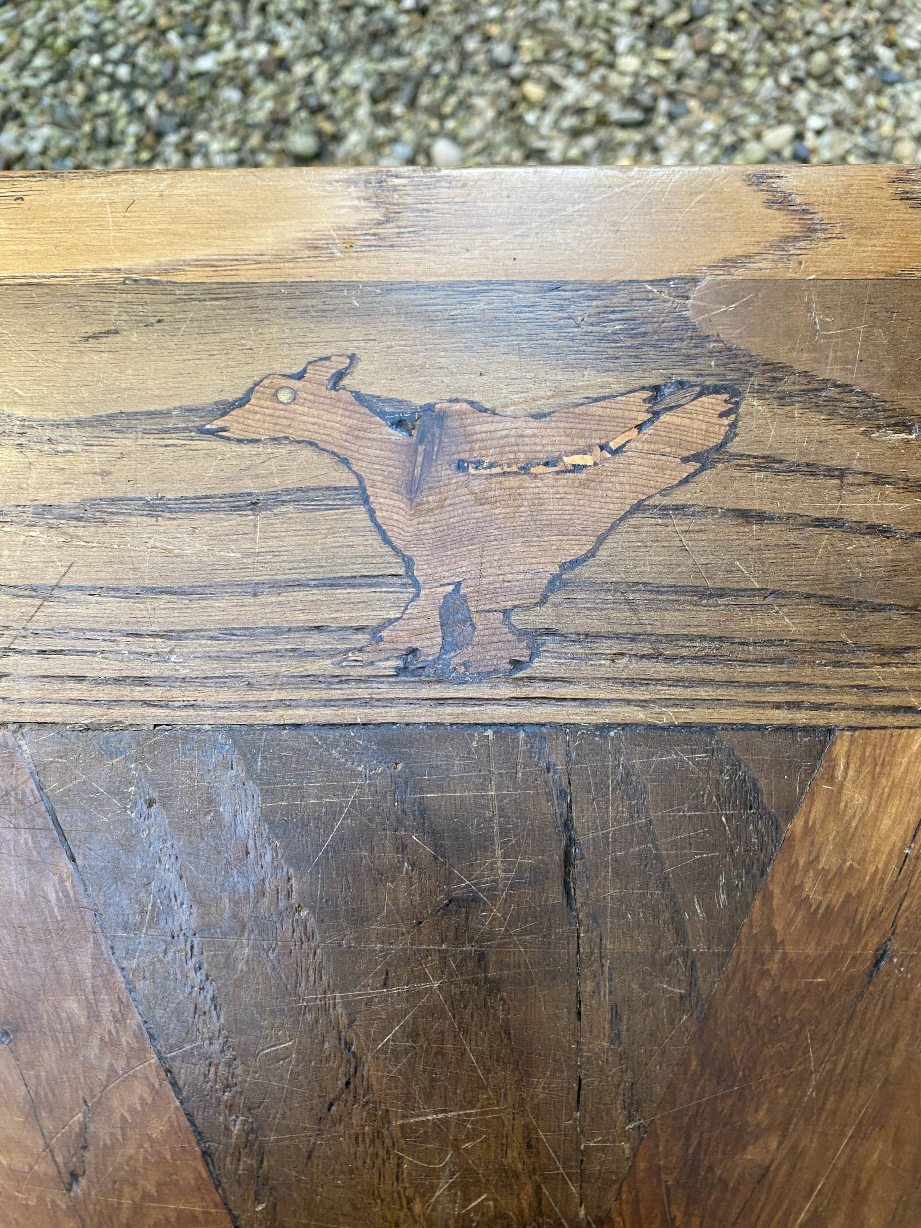 Coffee table in several types of solid wood.
