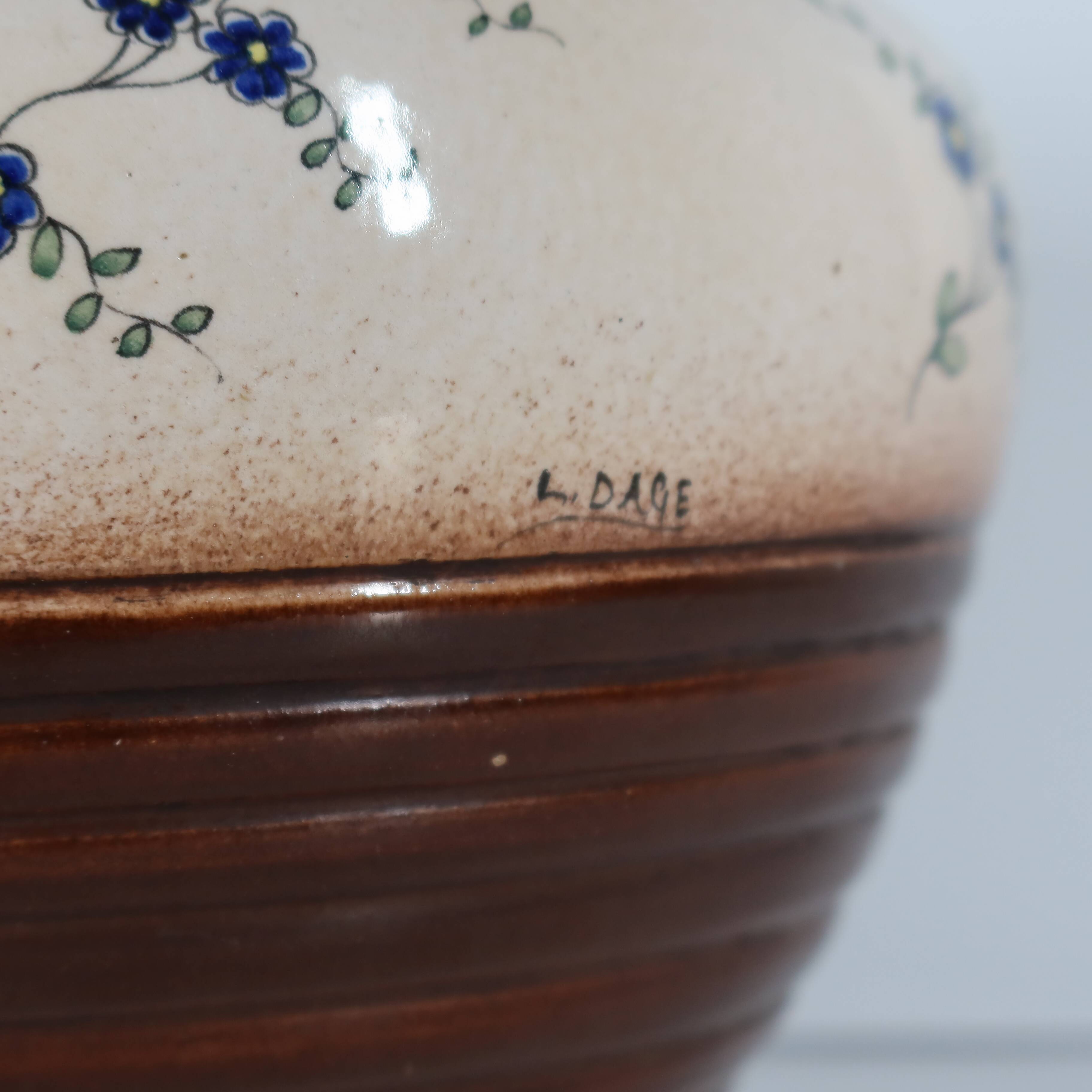 Globular ceramic vase by L. Dage, hand-painted floral decoration, style