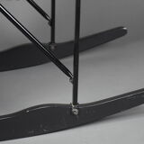 Chaise à bascule post-moderne par Yrjö Kukkapuro