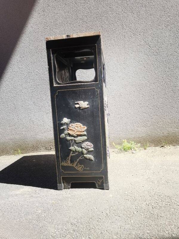 Chinese furniture