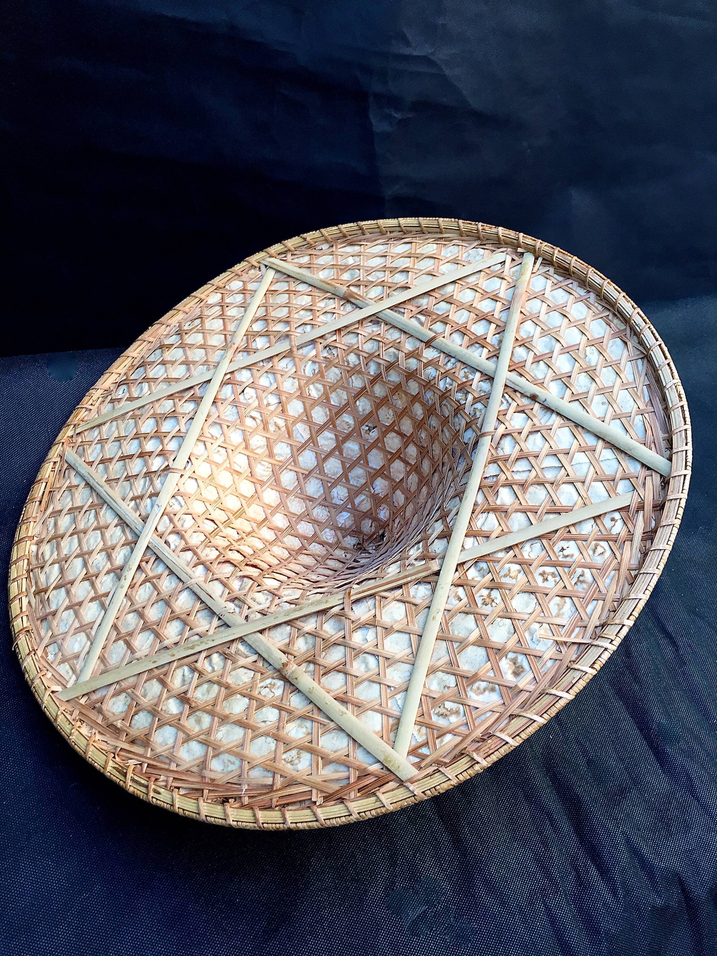 Pointu wicker hat vintage asian crafts 1980